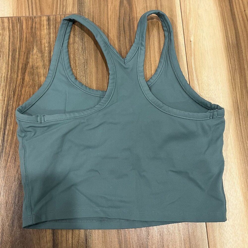 Lavento Women's Racerback Sports Bra/Crop top - Picture 3 of 4